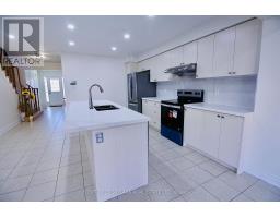 Bedroom 3 - 61 Lightcatcher Circle, Brampton, ON L6P3P5 Photo 6