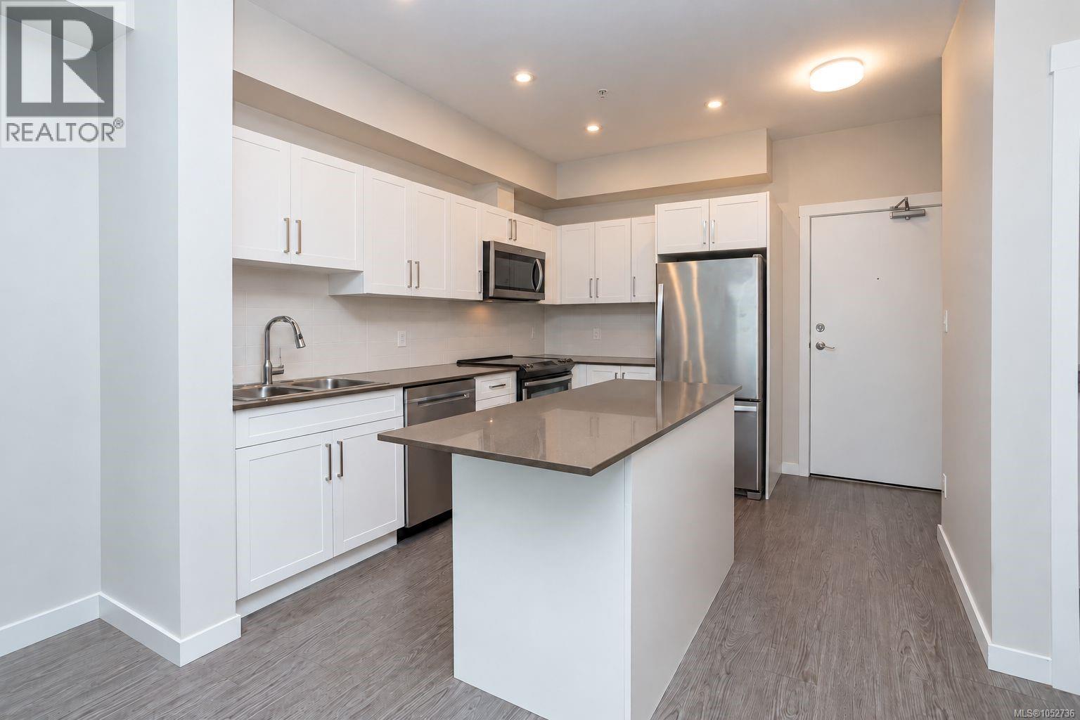 408 868 Orono Avenue, Langford