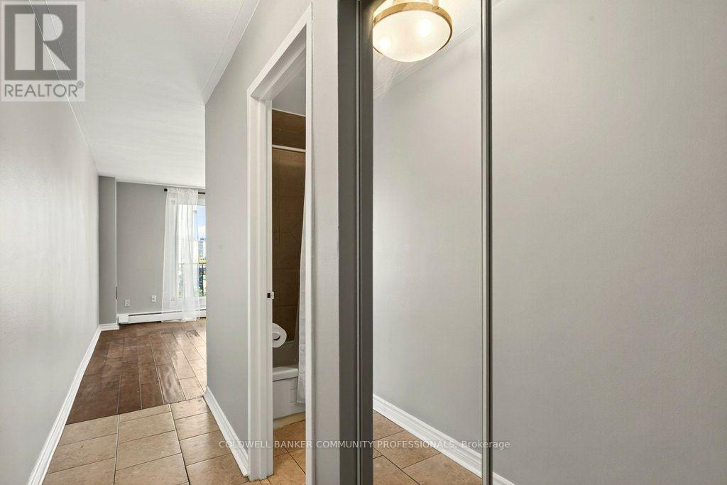 1003- 141 Catharine Street South, Hamilton, ON photo 20