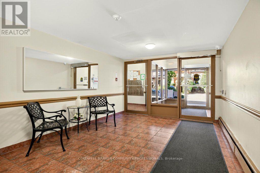 1003- 141 Catharine Street South, Hamilton, ON photo 30