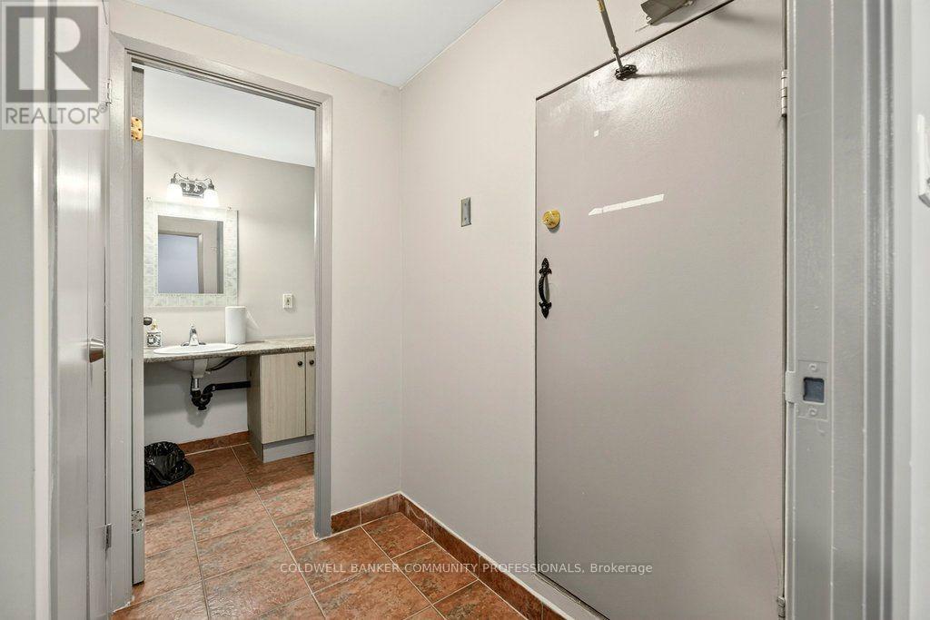 1003- 141 Catharine Street South, Hamilton, ON photo 36