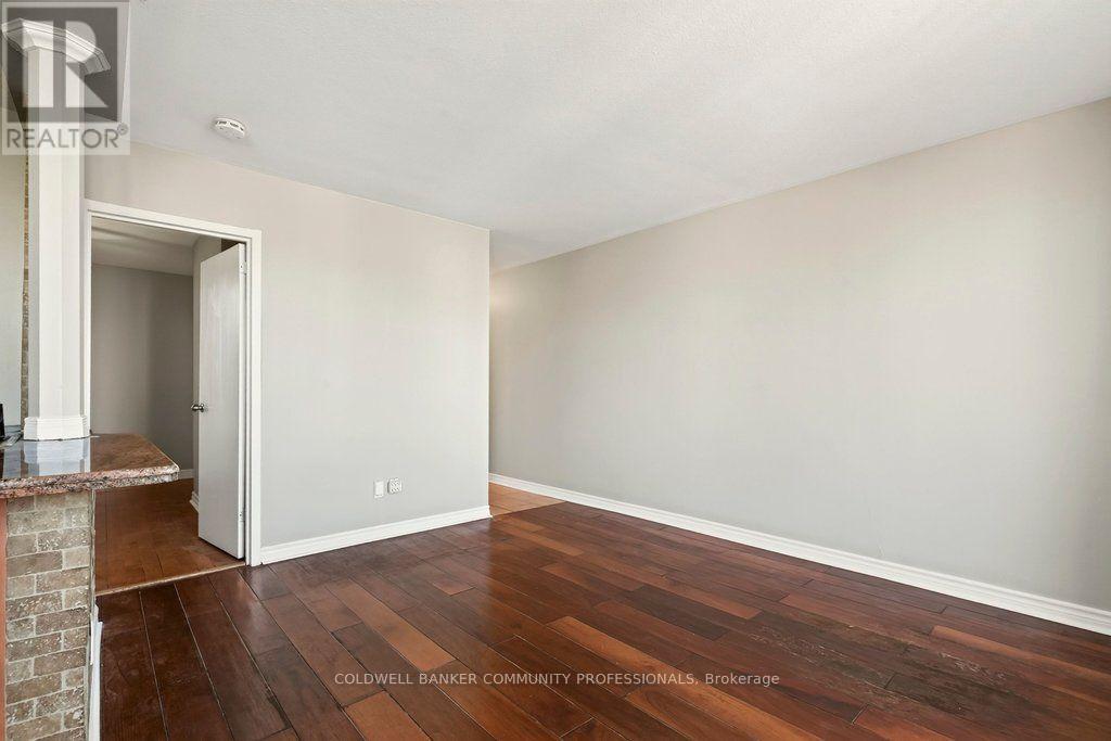 1003- 141 Catharine Street South, Hamilton, ON photo 6