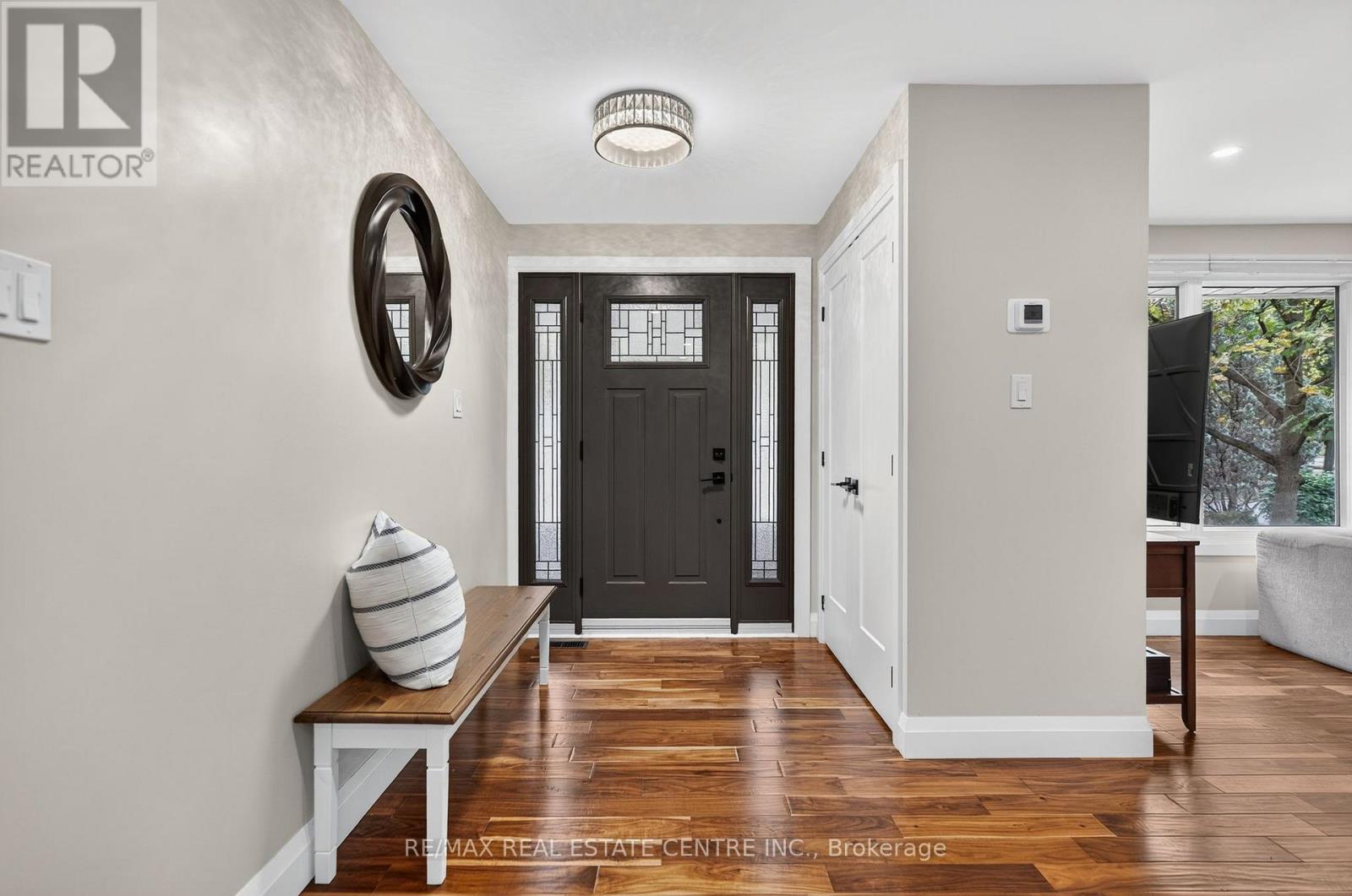 33 Shadywood Crescent, Kitchener, ON photo 4