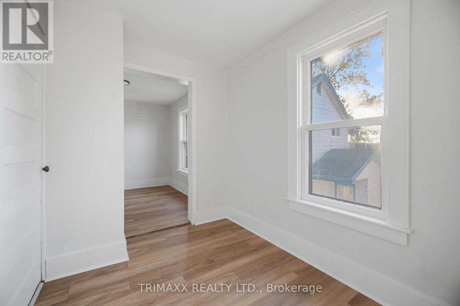 28 Fifth Street, Welland, ON photo 12