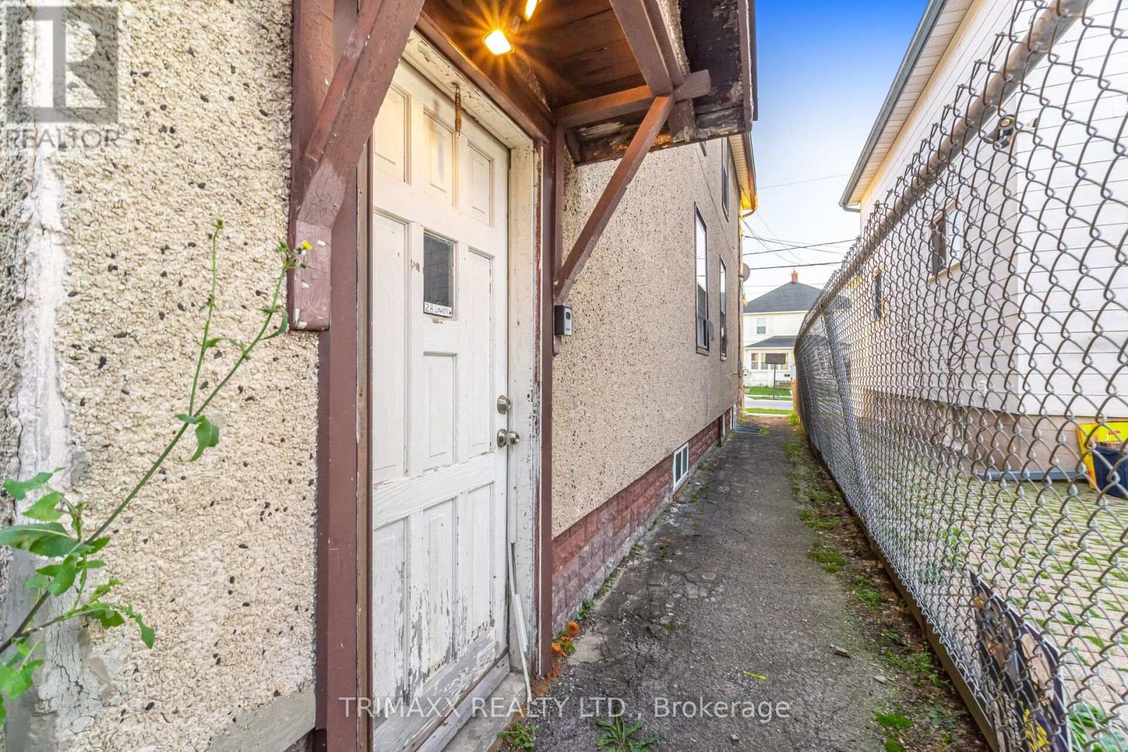 28 Fifth Street, Welland, ON photo 19