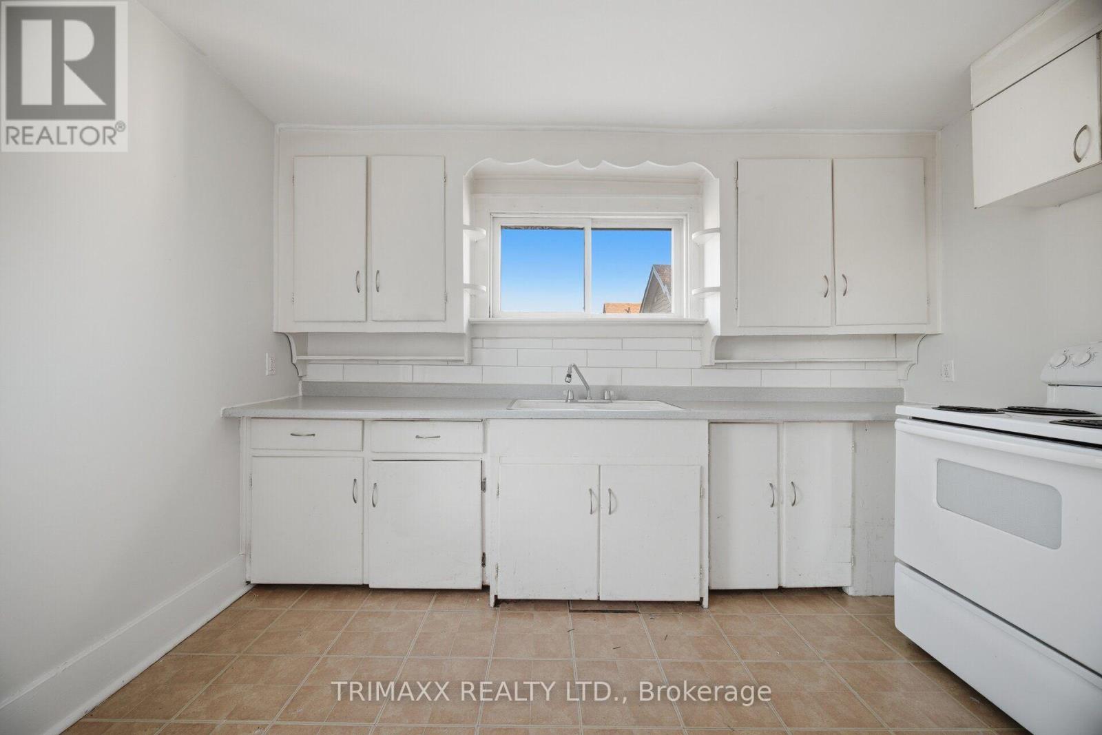 28 Fifth Street, Welland, ON photo 9