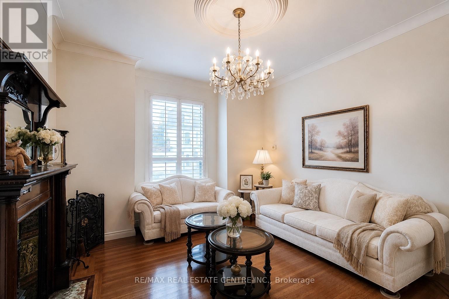 244 Hughson Street North, Hamilton, ON photo 10