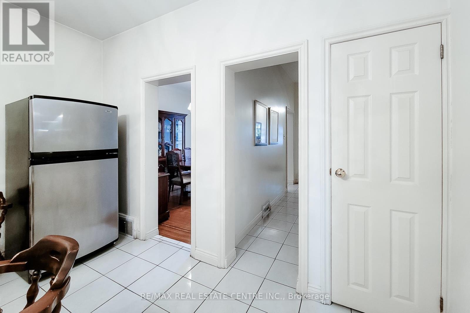 244 Hughson Street North, Hamilton, ON photo 15