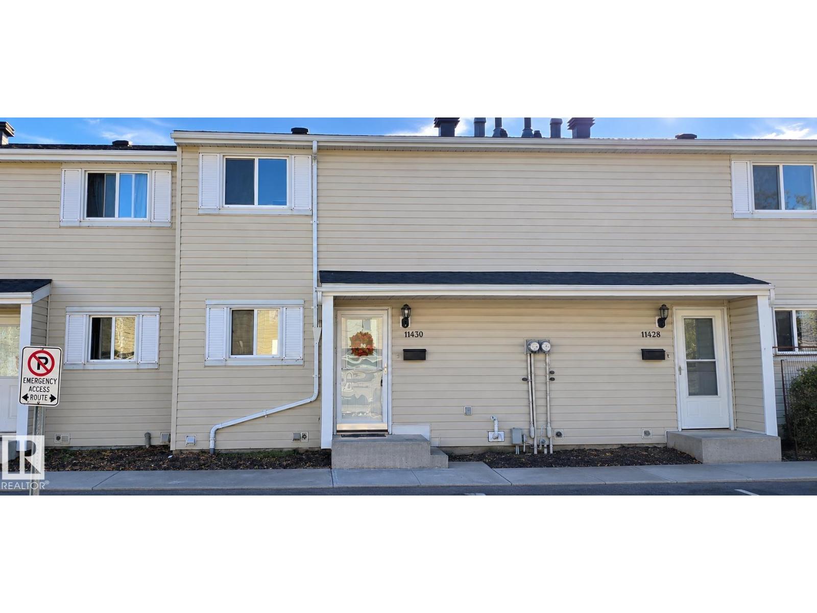 Photo of 11430 139 AV NW, Edmonton