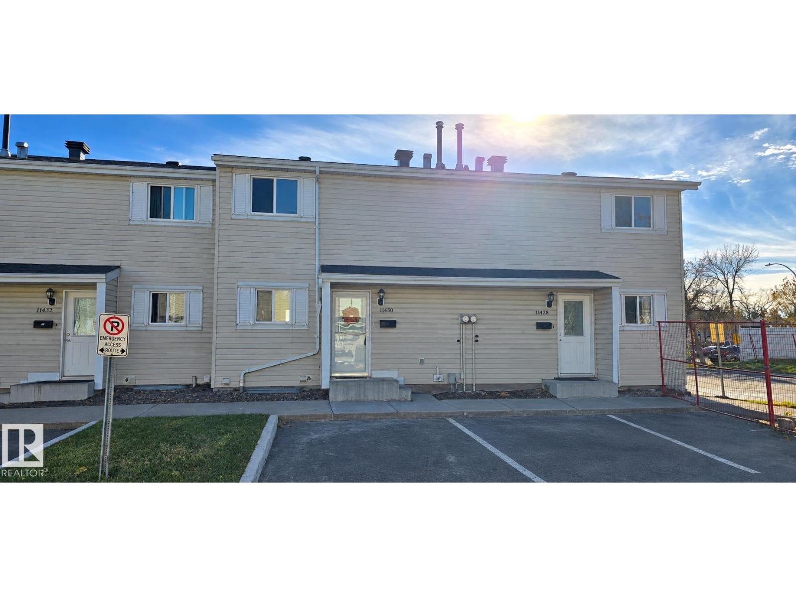 11430 139 Avenue NW, photo 2