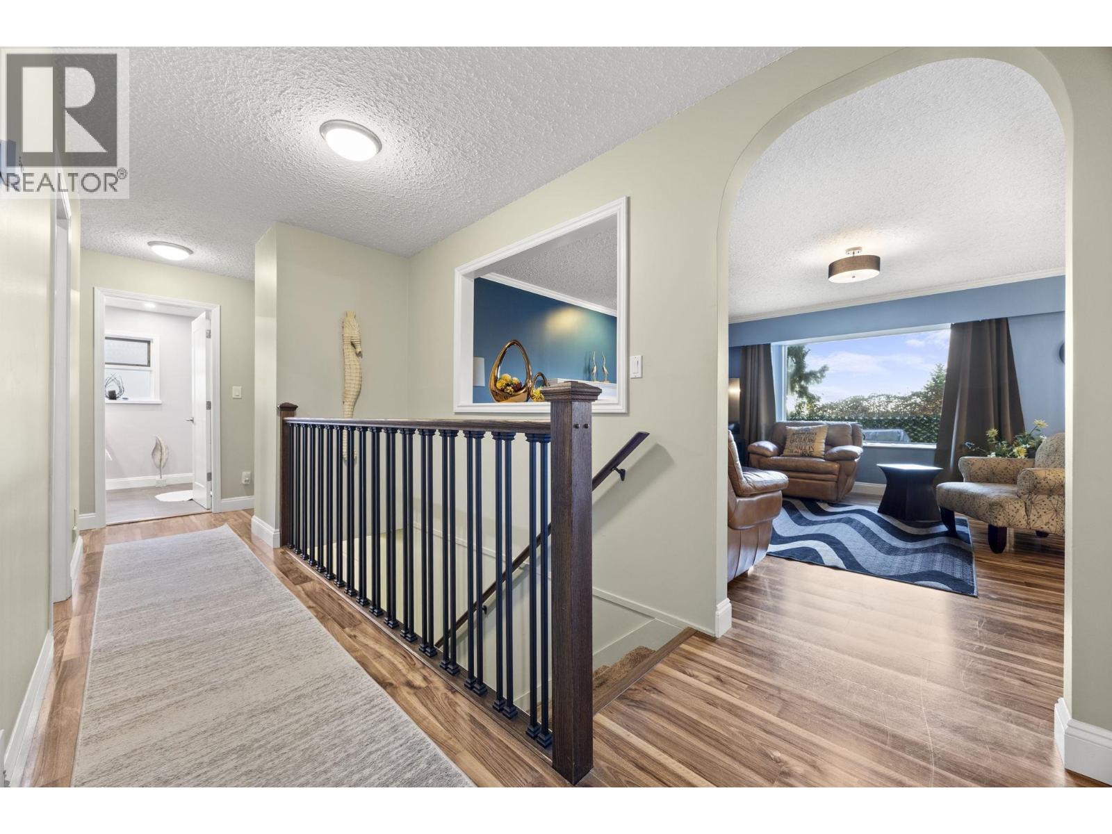 Photo of 2532 ASHURST AVENUE 24