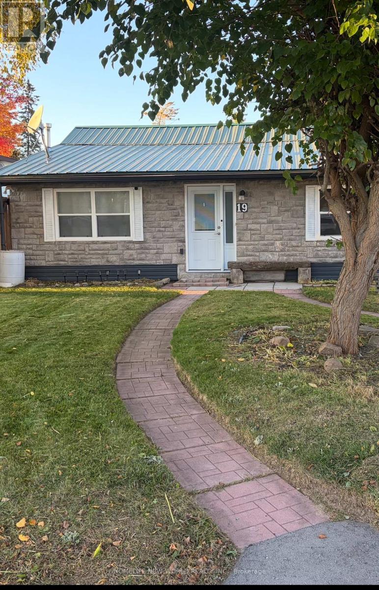 19 CEDAR GROVE DRIVE - 19