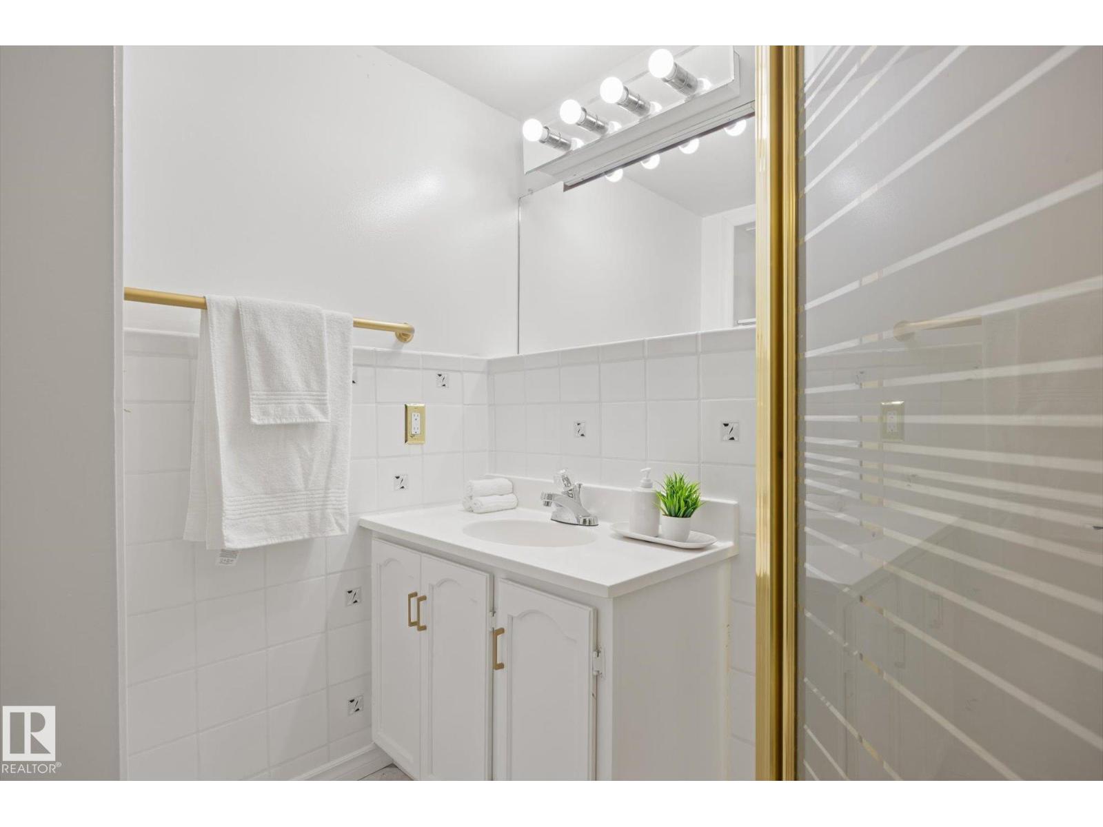 14107 114 ST NW, Edmonton — photo 27