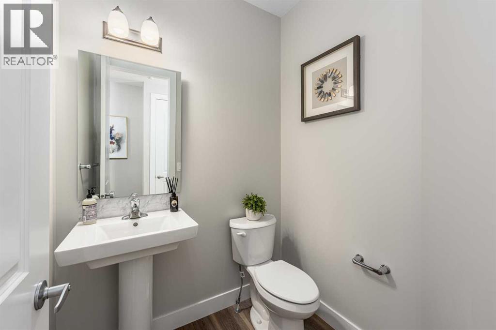 20 Carringham Heights NW, Calgary — photo 18