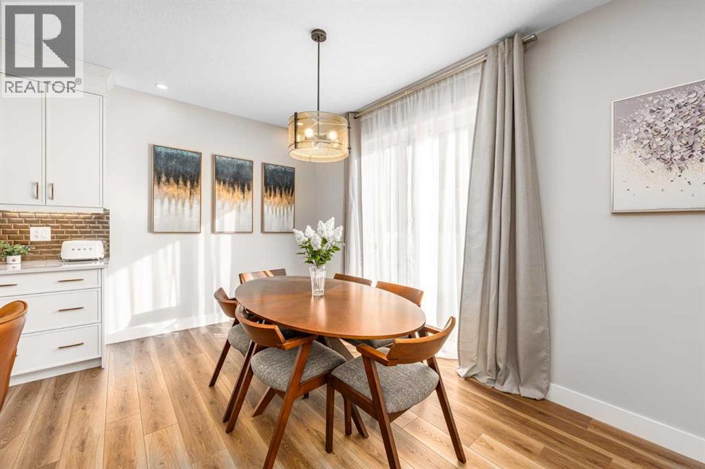 20 Carringham Heights NW, Calgary — photo 3