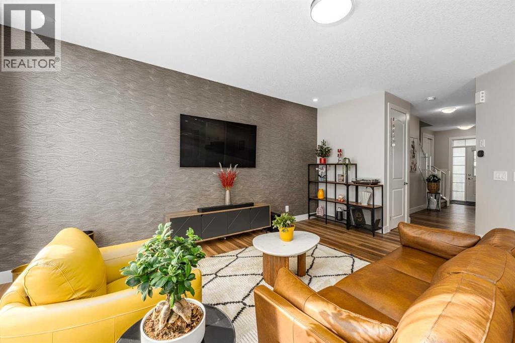 20 Carringham Heights NW, Calgary — photo 9