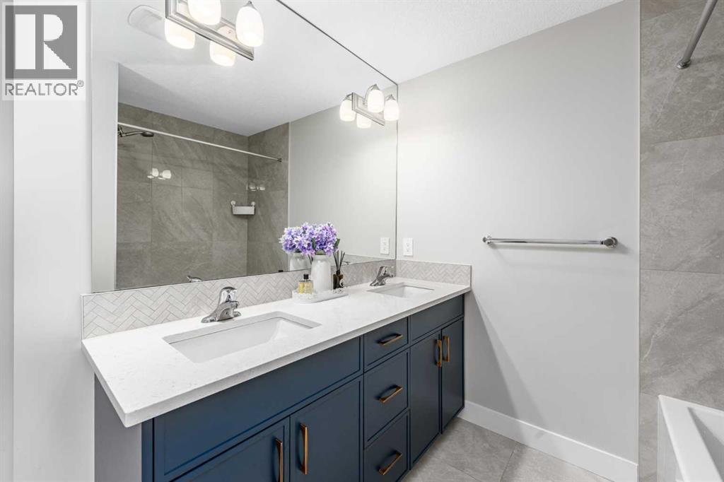 20 Carringham Heights NW, Calgary — photo 24