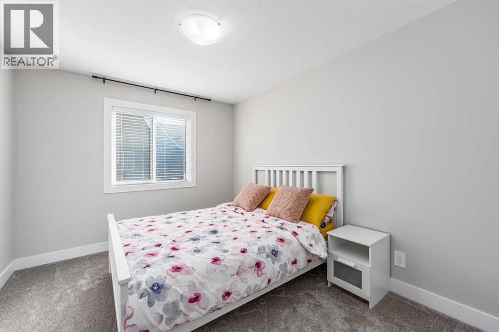 20 Carringham Heights NW, Calgary — photo 27