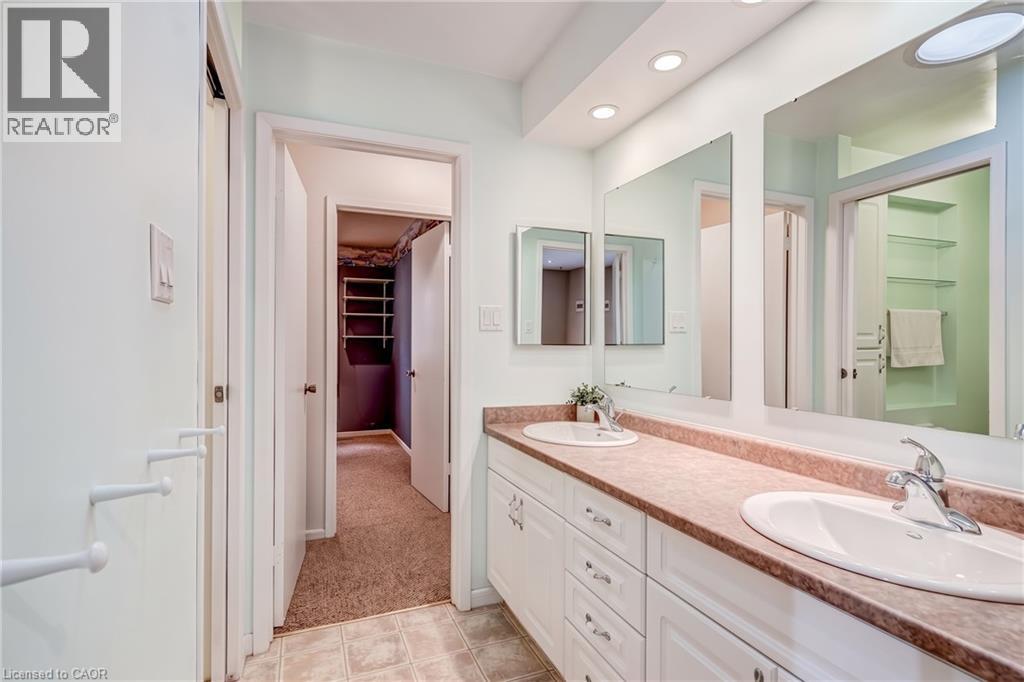 2713 ANDORRA Circle - 32