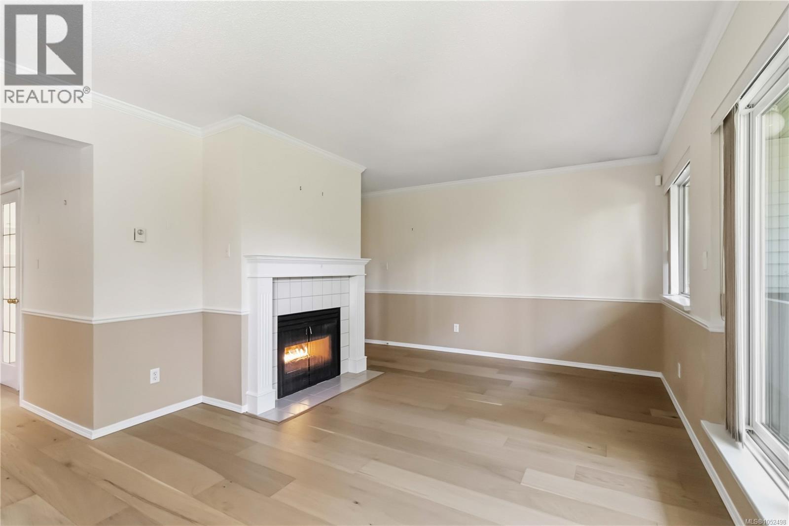 #102 1270 Johnson St - 4