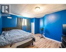 4pc Bathroom - 3, 5344 76 Street, Red Deer, AB T4P2A6 Photo 11