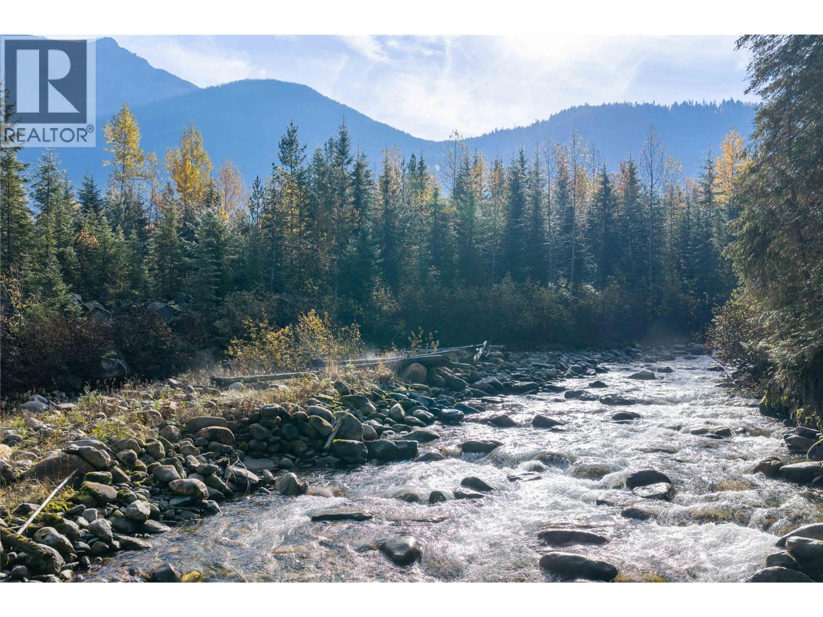 6960 Waverly Trail, Revelstoke - Image 1