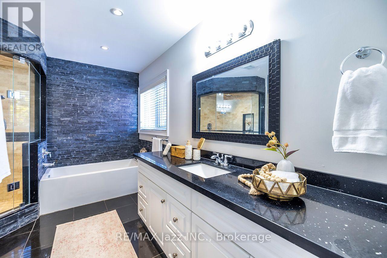 1296 Ravencliffe Court, Oshawa, ON photo 23