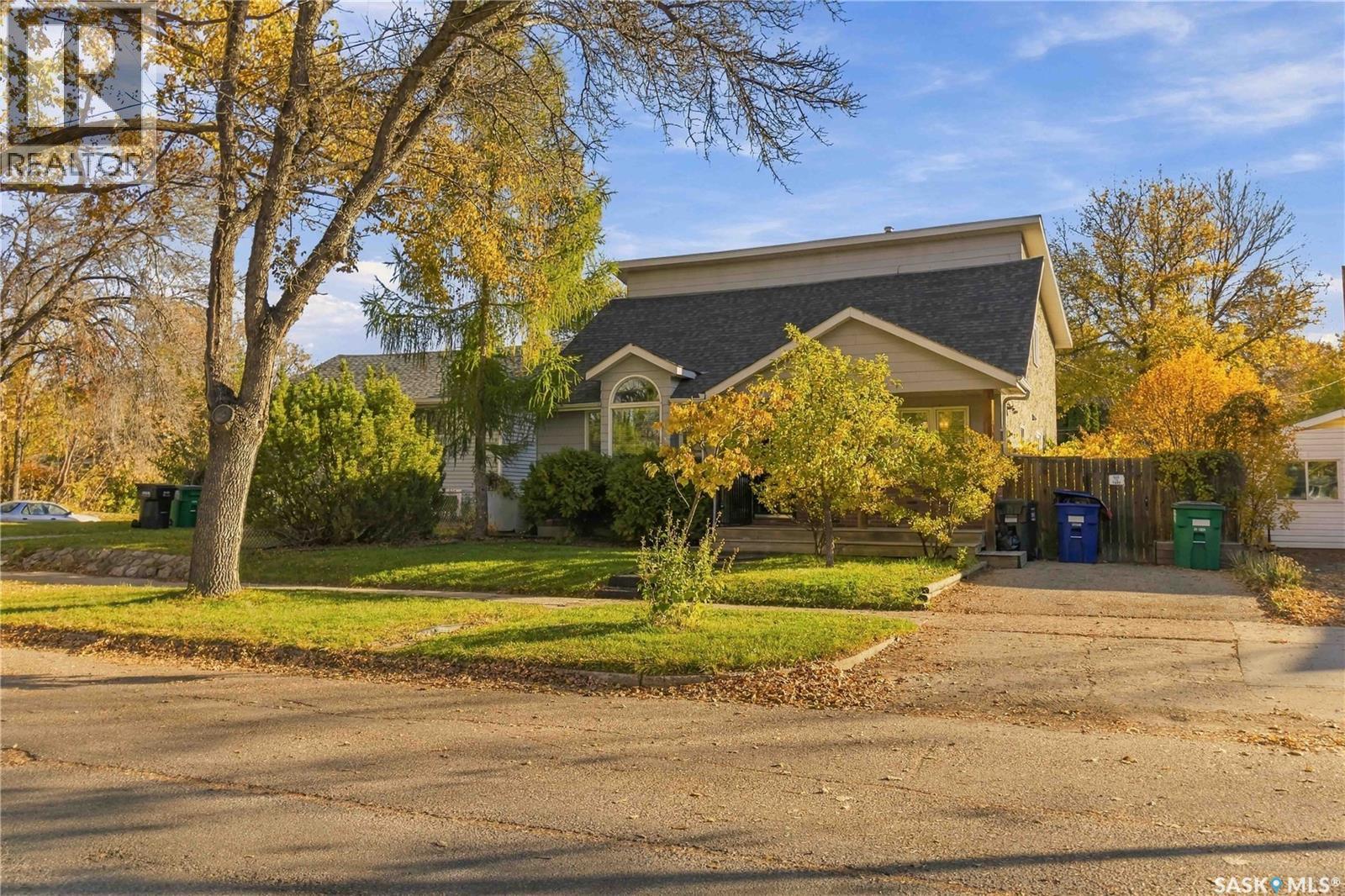826 I AVENUE N, Saskatoon — photo 2