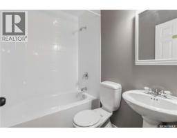 826 I Avenue N, Saskatoon, SK S7L2H3 Photo 40