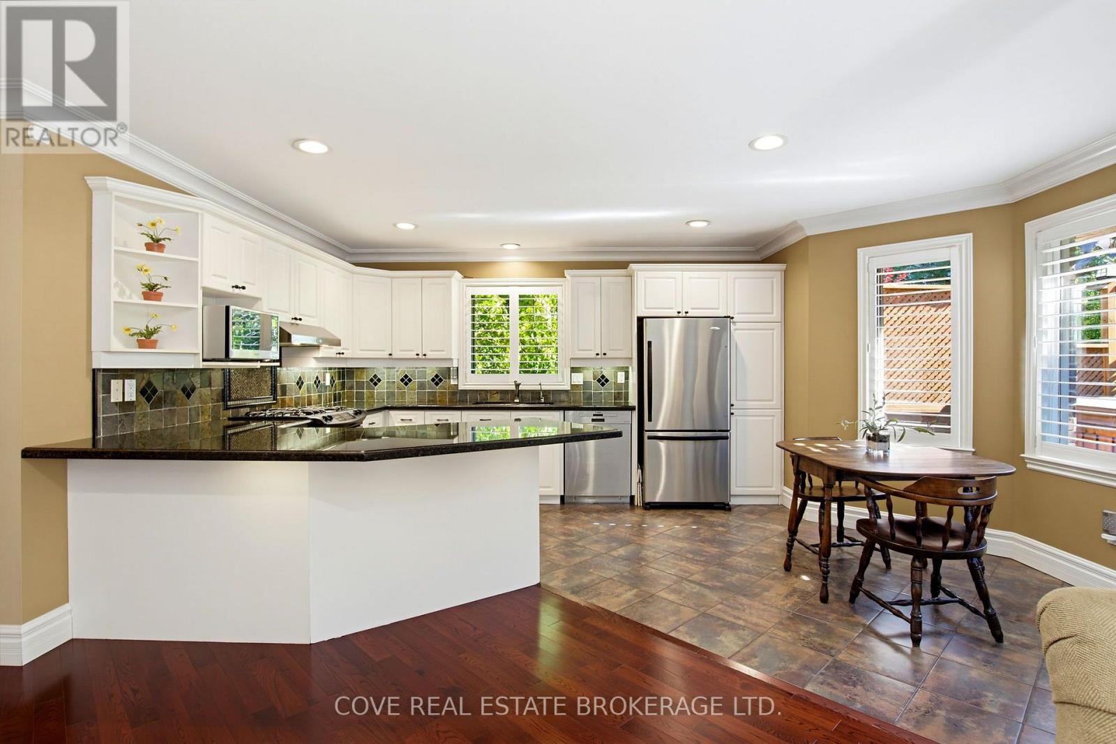 91 SUNNYSIDE DRIVE - 16