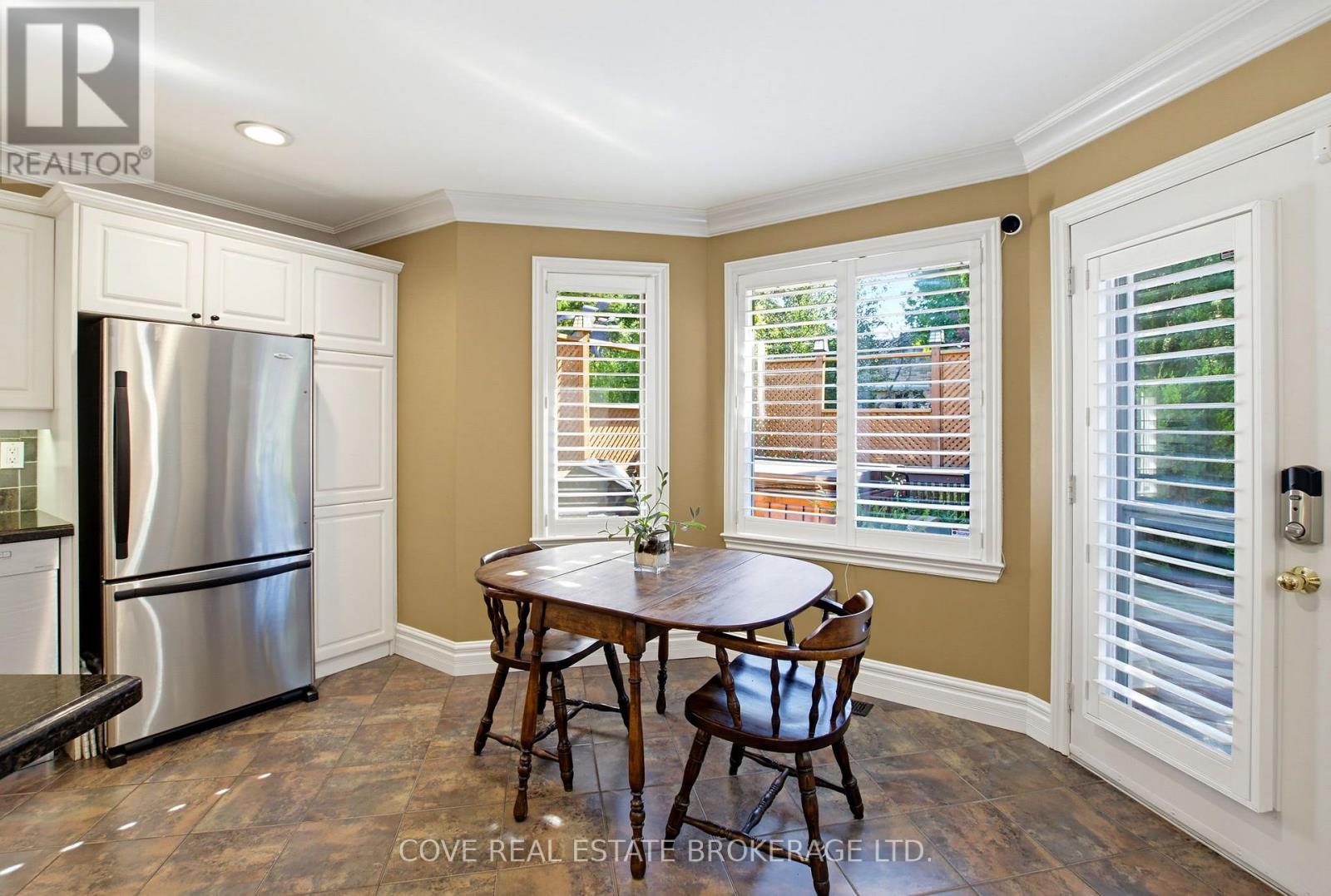 91 SUNNYSIDE DRIVE - 19