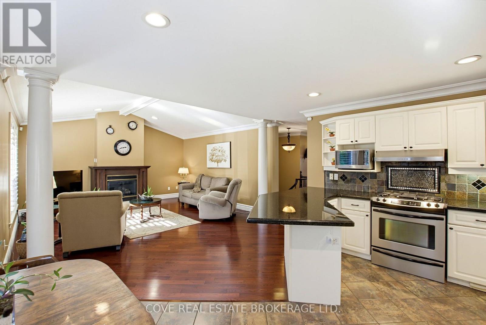 91 SUNNYSIDE DRIVE - 21