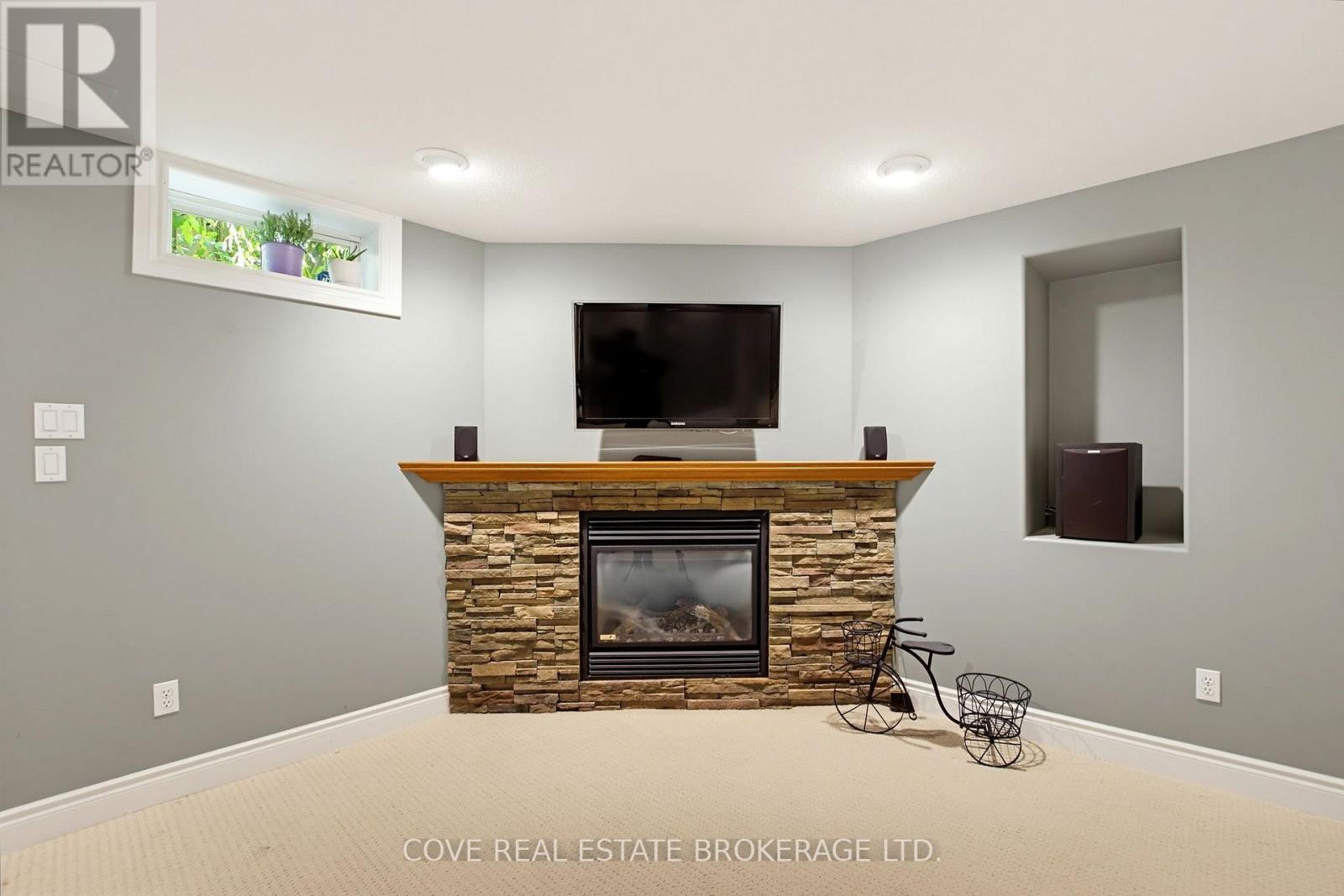 91 SUNNYSIDE DRIVE - 36