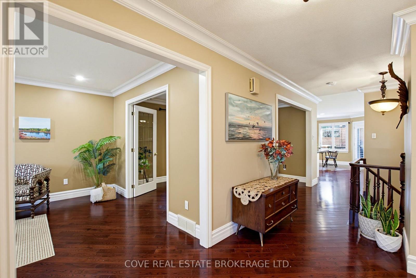 91 Sunnyside photo 4