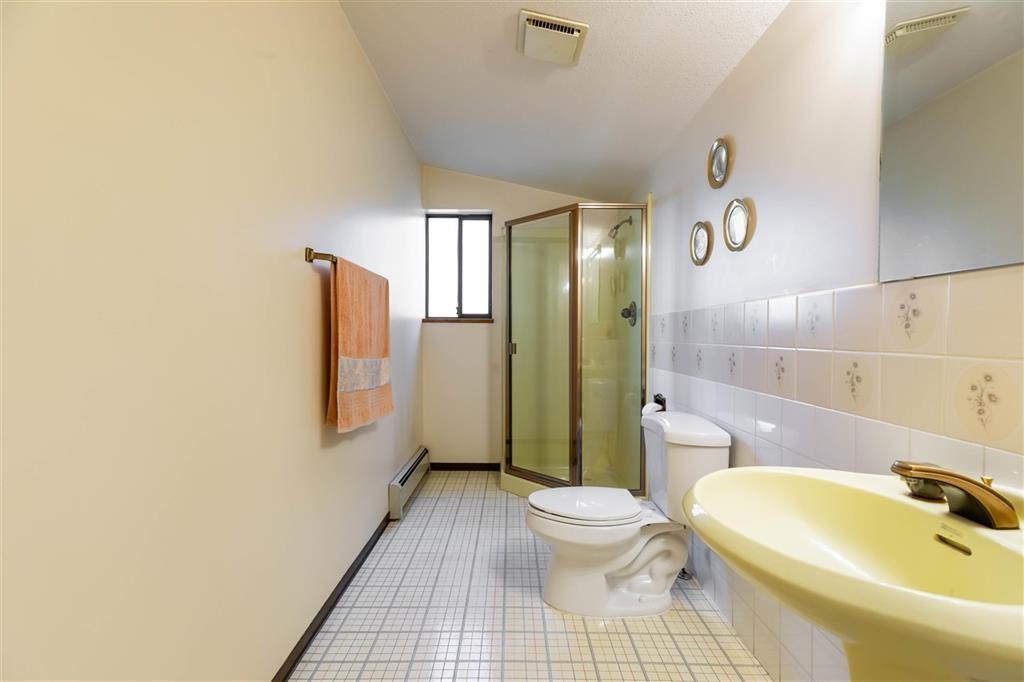 7 Bed, 4 Bath House for Sale in Delta – 7445 GARFIELD DRIVE, Delta – MLS# R3177337 - Image 16