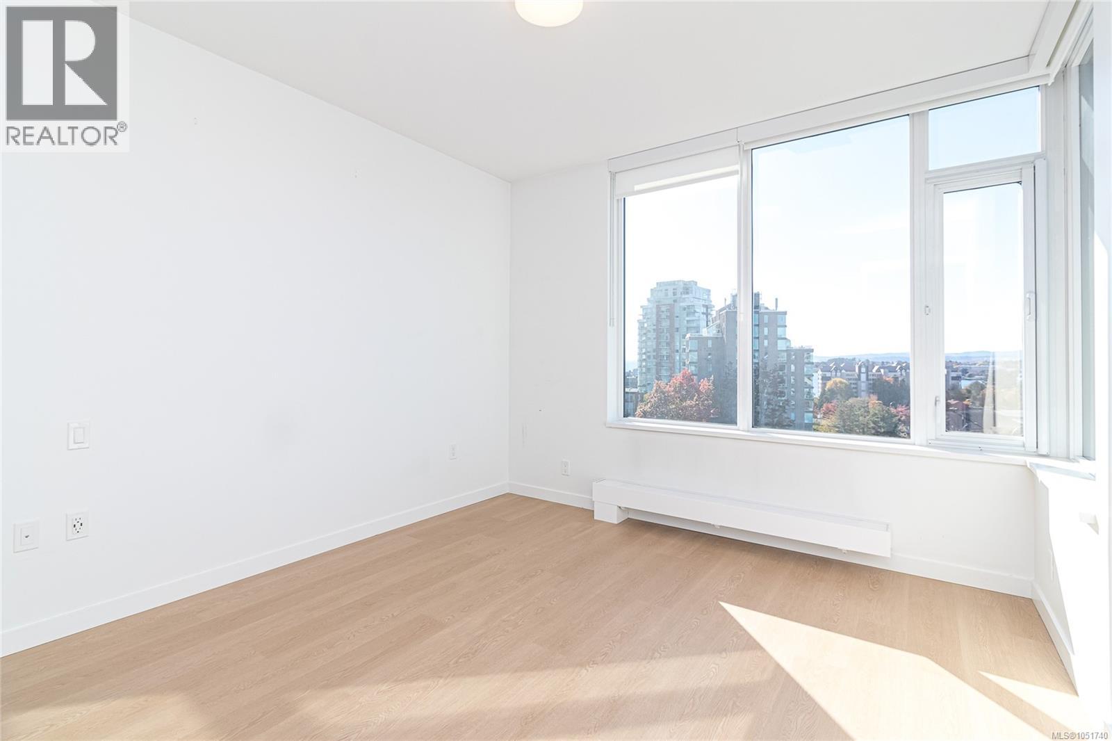 #1108 369 Tyee Rd - 19