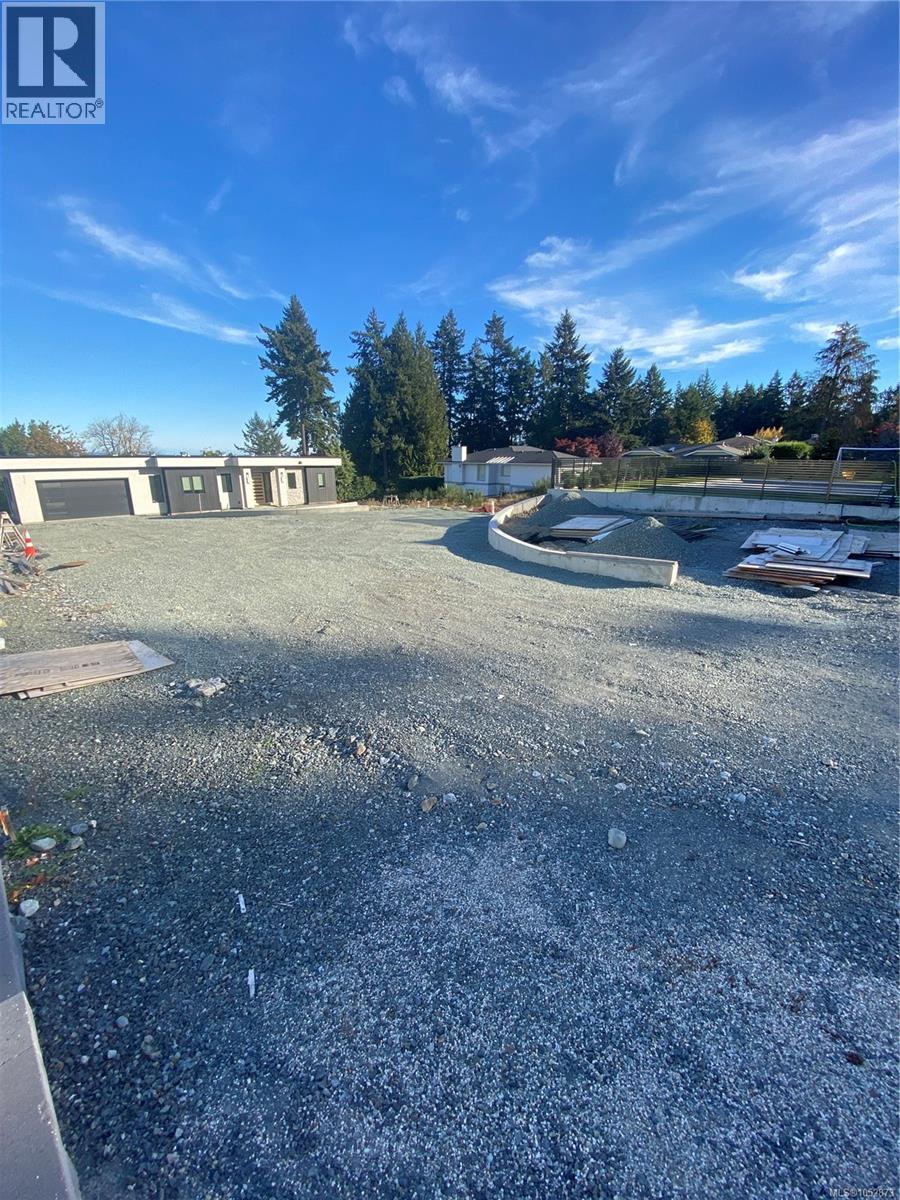  5187 KARTAR Place, Saanich