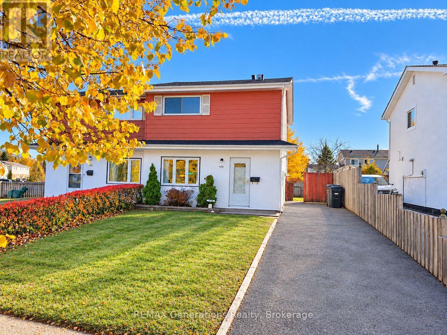 490 Lanark