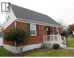 692 Dunn Avenue, photo 3