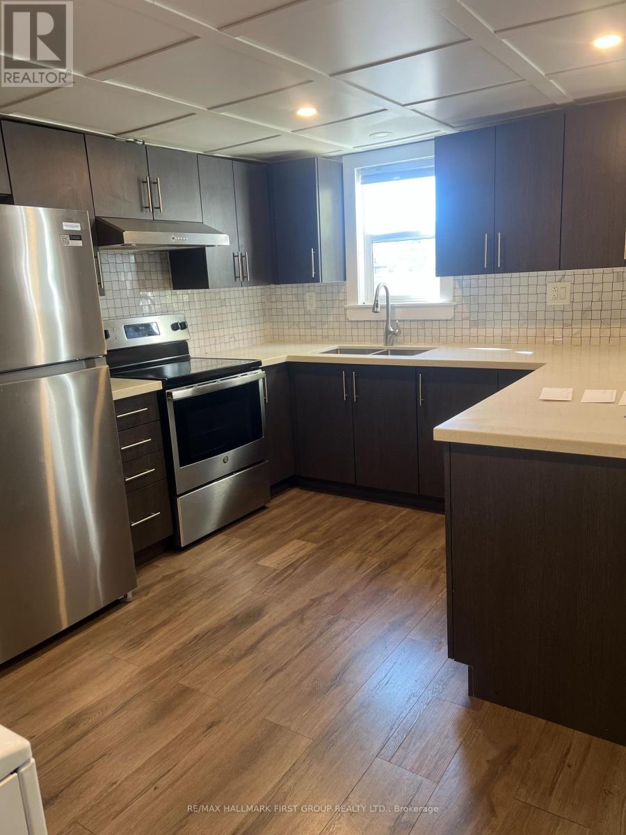 2- 100 Cromwell Avenue, Oshawa, ON photo 2