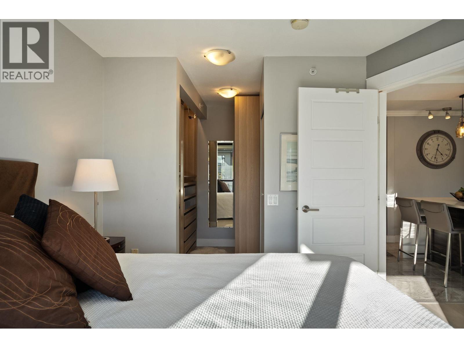 504 124 W 1ST STREET, North Vancouver - Image 1