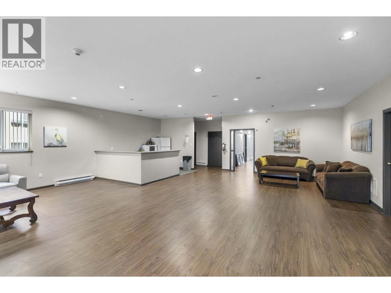 217 2551 PARKVIEW LANE, Port Coquitlam - Image 1