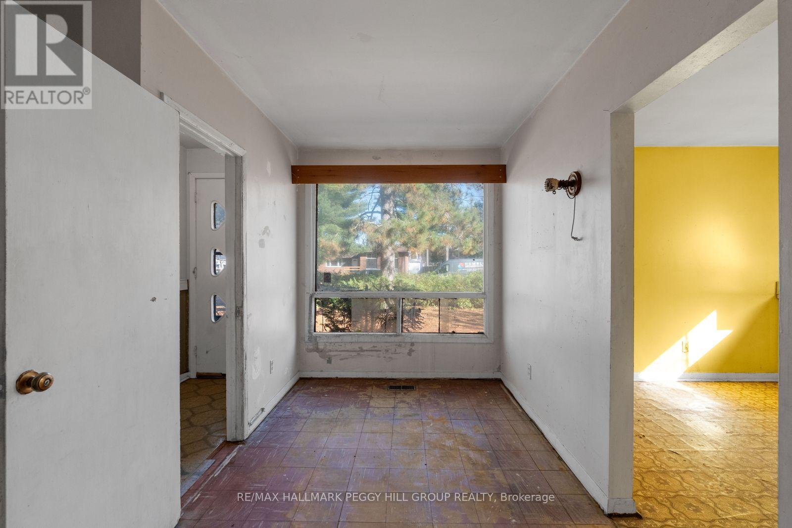 24 Lee Avenue, Essa, ON photo 10