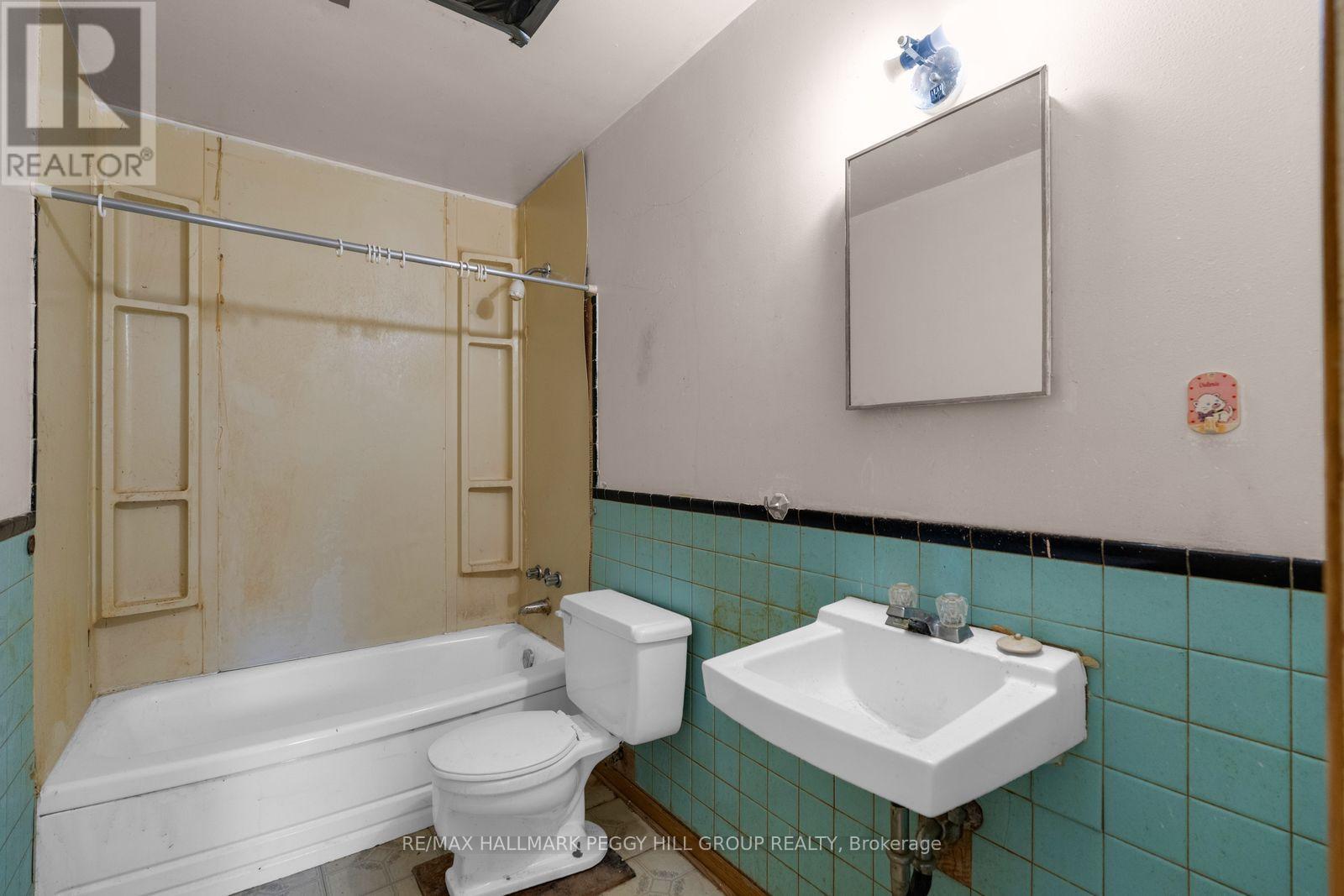 24 Lee Avenue, Essa, ON photo 13