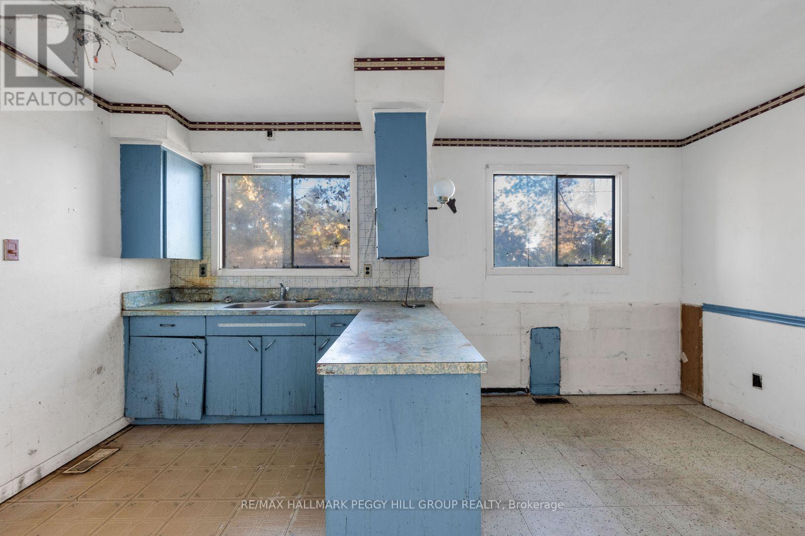 24 Lee Avenue, Essa, ON photo 3
