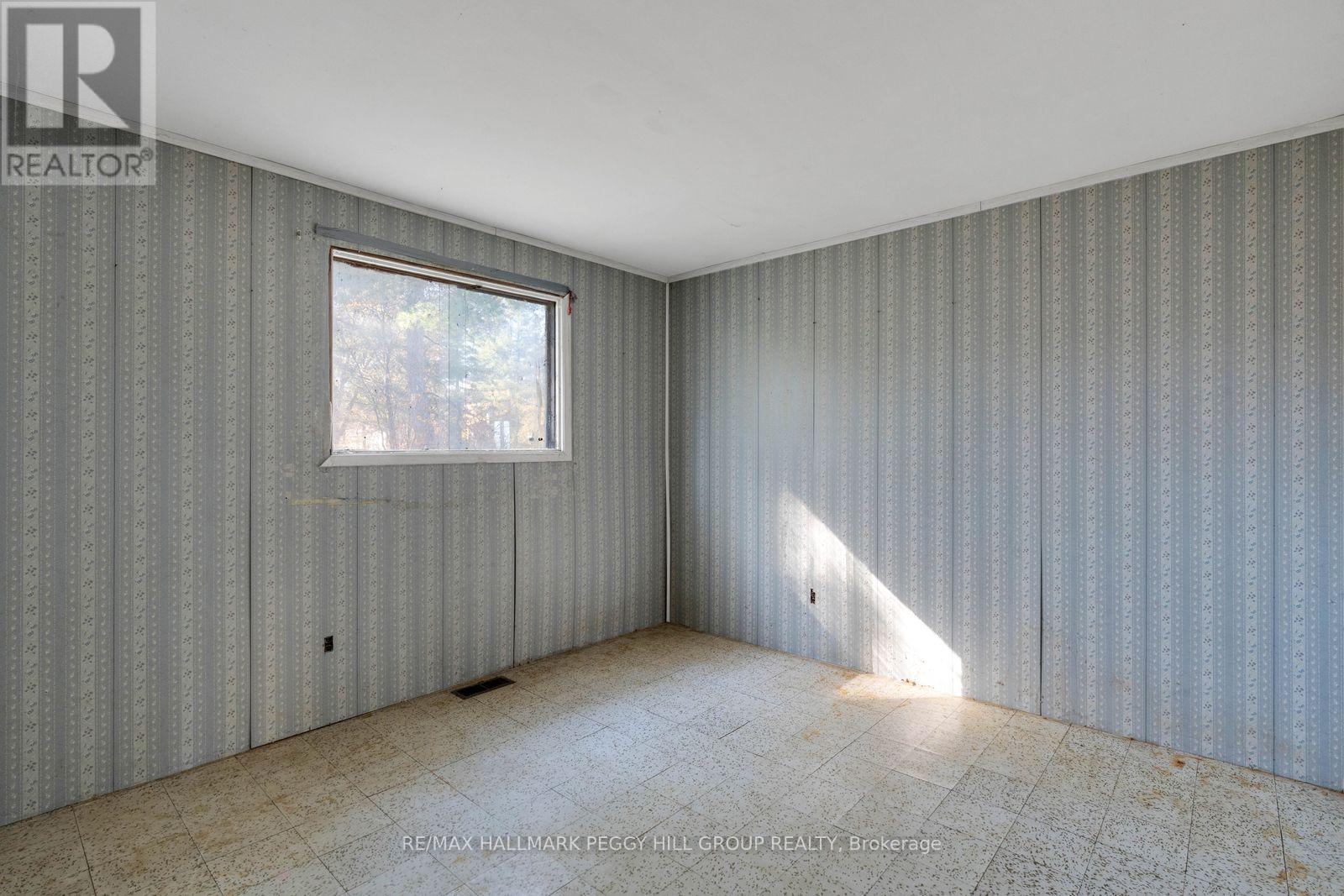 24 Lee Avenue, Essa, ON photo 5