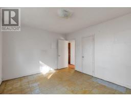 24 Lee Avenue, Essa, ON L3W0L2 Photo 12