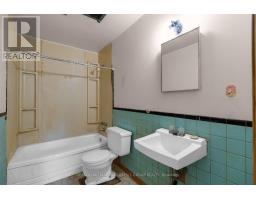 24 Lee Avenue, Essa, ON L3W0L2 Photo 13