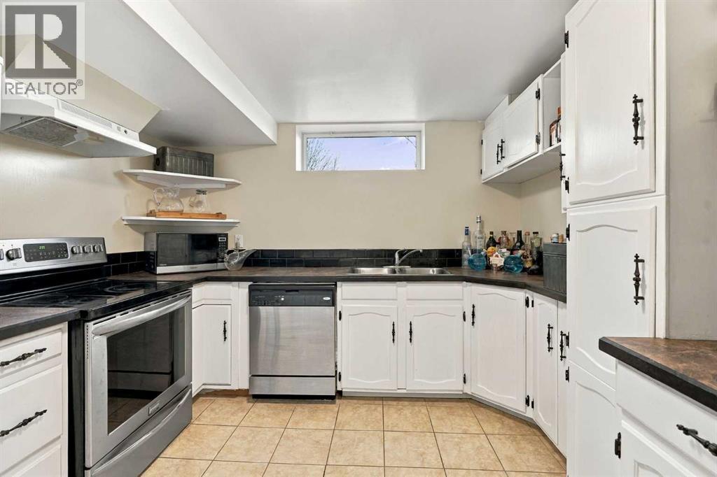 104 Cantree Place SW, Calgary — photo 32