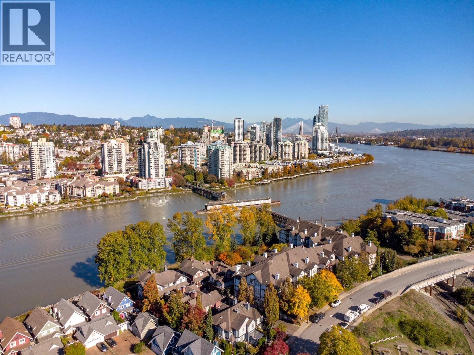 111 FOUNDRY ROW, New Westminster - Image 1